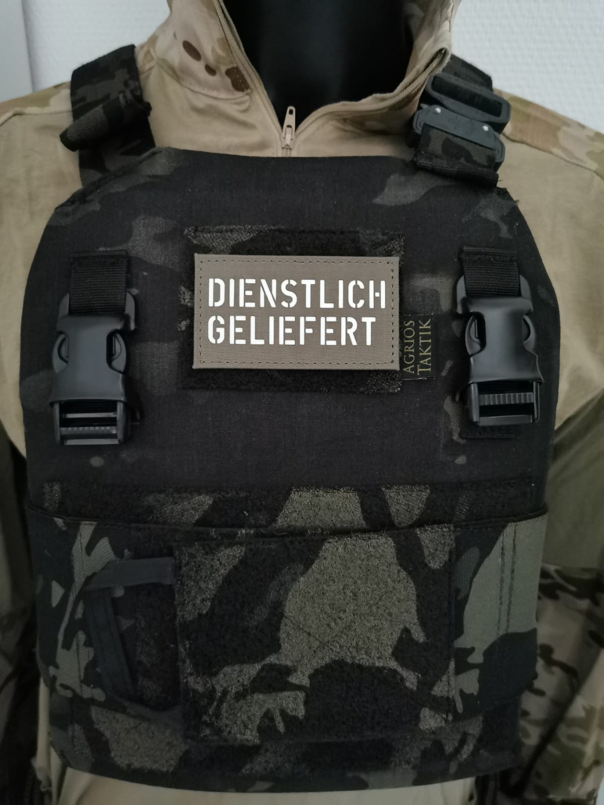 Dienstlich geliefert Patch - Sammlerstück - Dienstlich Geliefert Shop